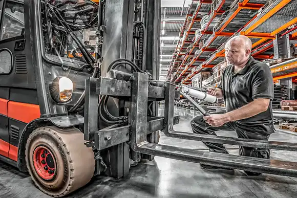 Nelquip Forklifts - Service & Repairs